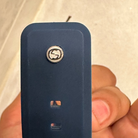 Gucci Sync XXL Blue Rubber Unisex Watch YA137104 - Picture 9 of 10